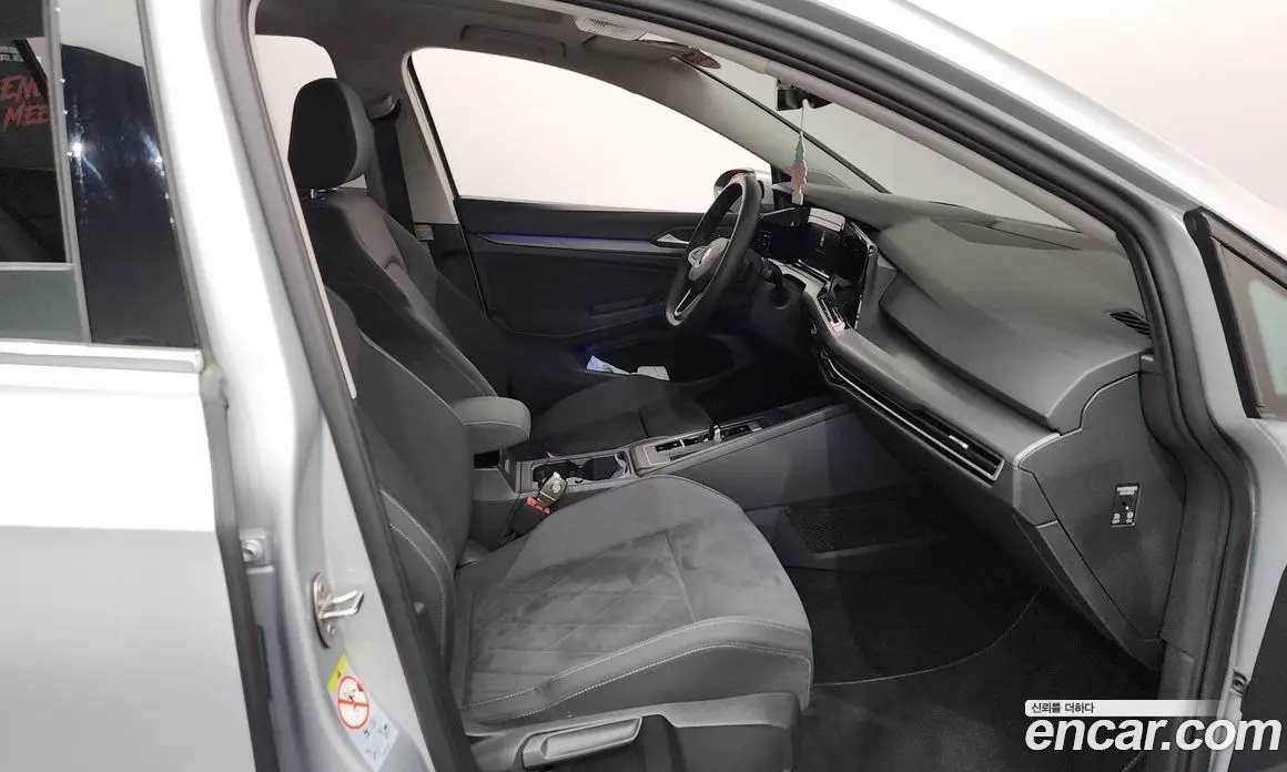Volkswagen Golf 2022 2.0 автомат (гидро), фото 16