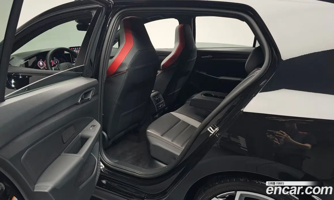 Volkswagen Golf 2026 2.0 автомат (гидро), фото 16