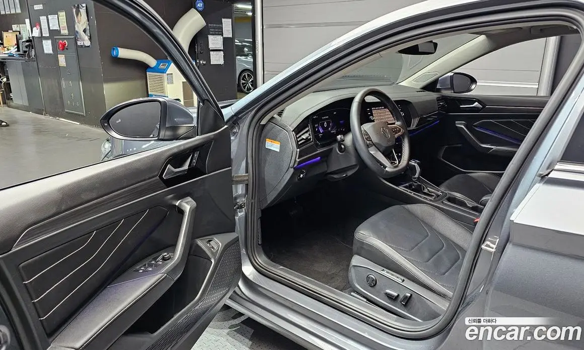 Volkswagen Jetta 2022 1.5 автомат (гидро), фото 13