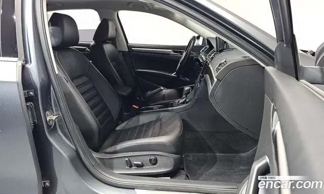 Volkswagen Passat 2016 1.8 автомат (гидро), миниатюра 12