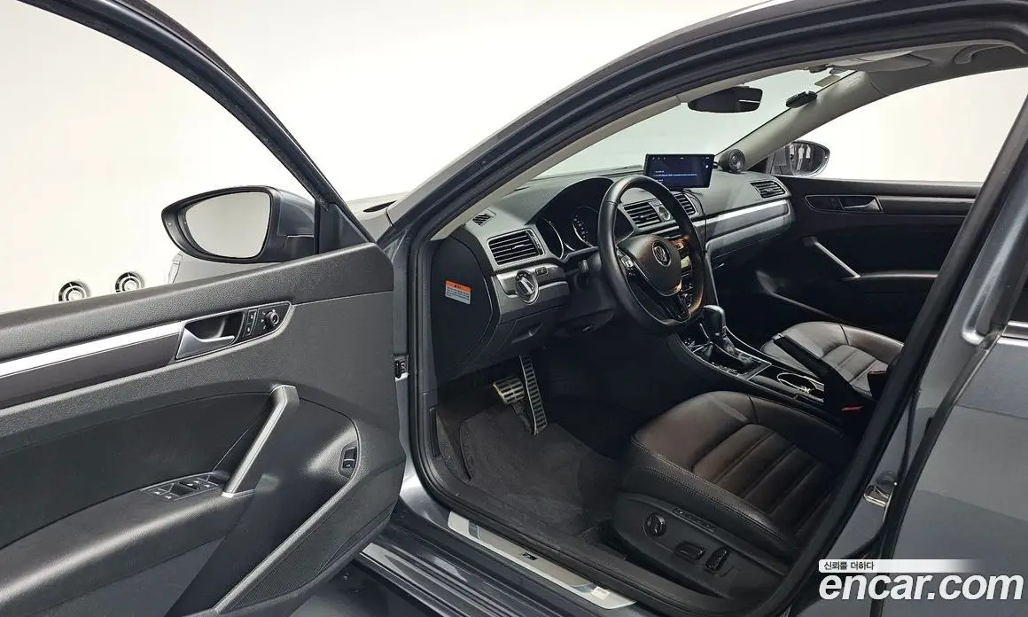Volkswagen Passat 2016 1.8 автомат (гидро), фото 16