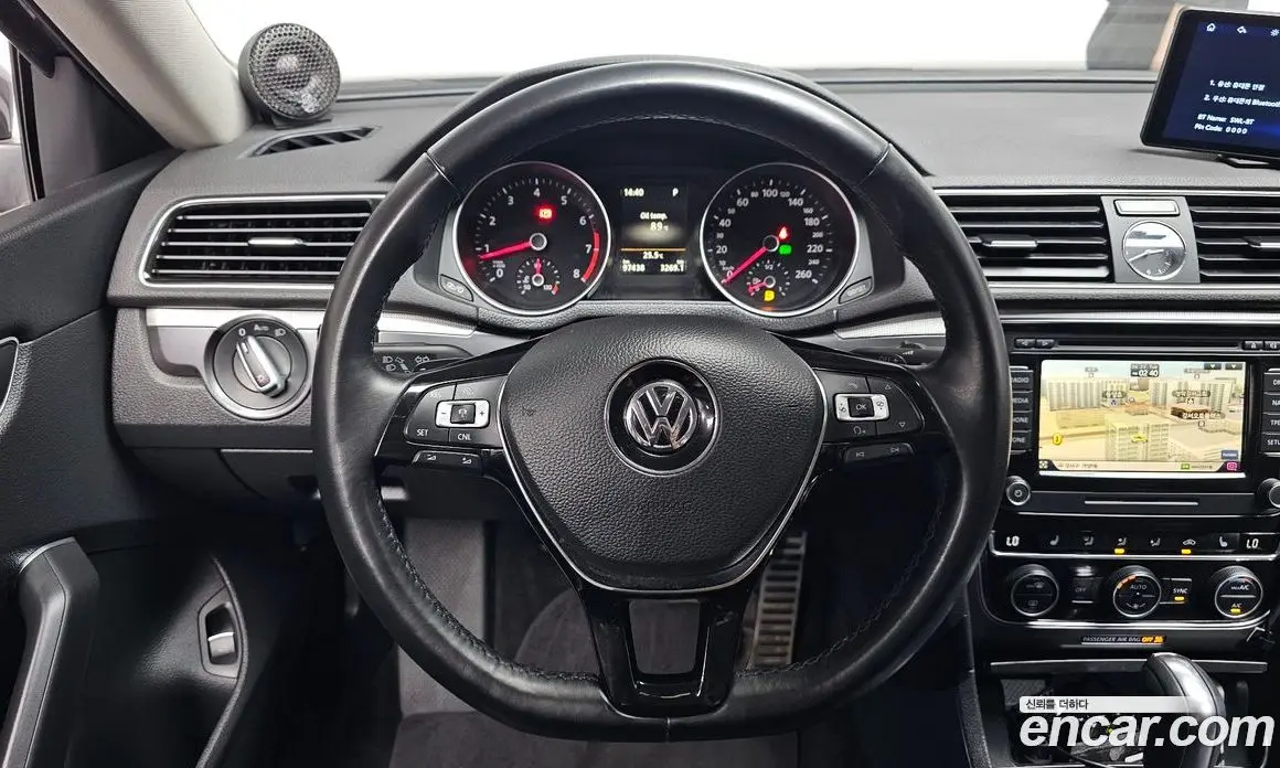 Volkswagen Passat 2016 1.8 автомат (гидро), фото 18