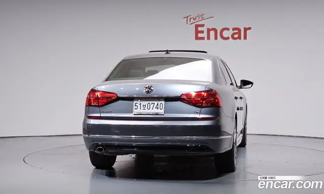 Volkswagen Passat 2016 1.8 автомат (гидро), миниатюра 3