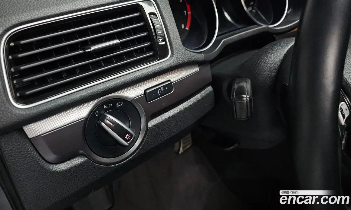 Volkswagen Passat 2016 1.8 автомат (гидро), фото 28