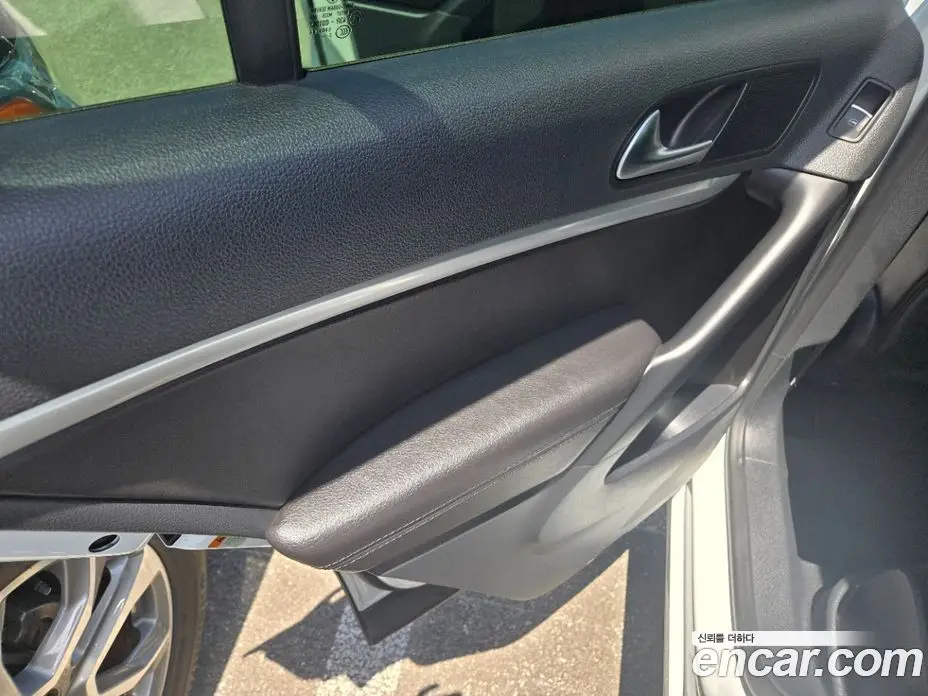 Volkswagen Tiguan 2014 2.0 автомат (гидро), фото 16