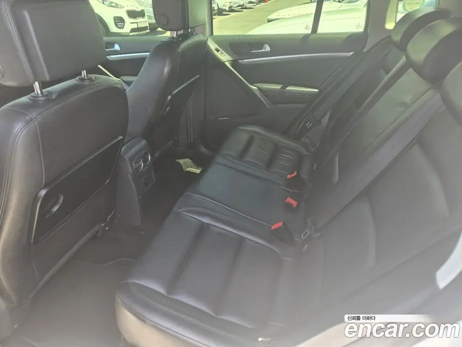 Volkswagen Tiguan 2014 2.0 автомат (гидро), фото 17