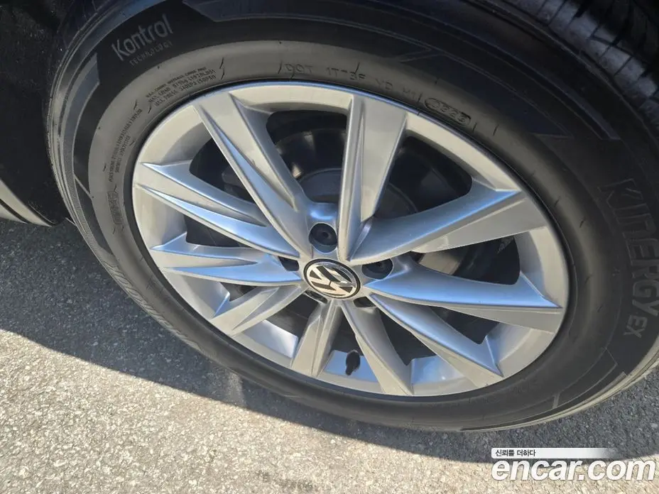 Volkswagen Tiguan 2014 2.0 автомат (гидро), фото 18