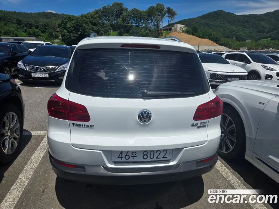 Volkswagen Tiguan 2014 2.0 автомат (гидро), фото 4