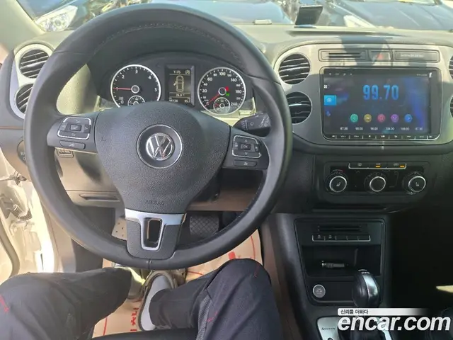 Volkswagen Tiguan 2014 2.0 автомат (гидро), миниатюра 7
