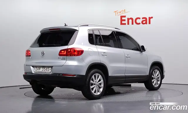 Volkswagen Tiguan 2015 2.0 автомат (гидро), миниатюра 2
