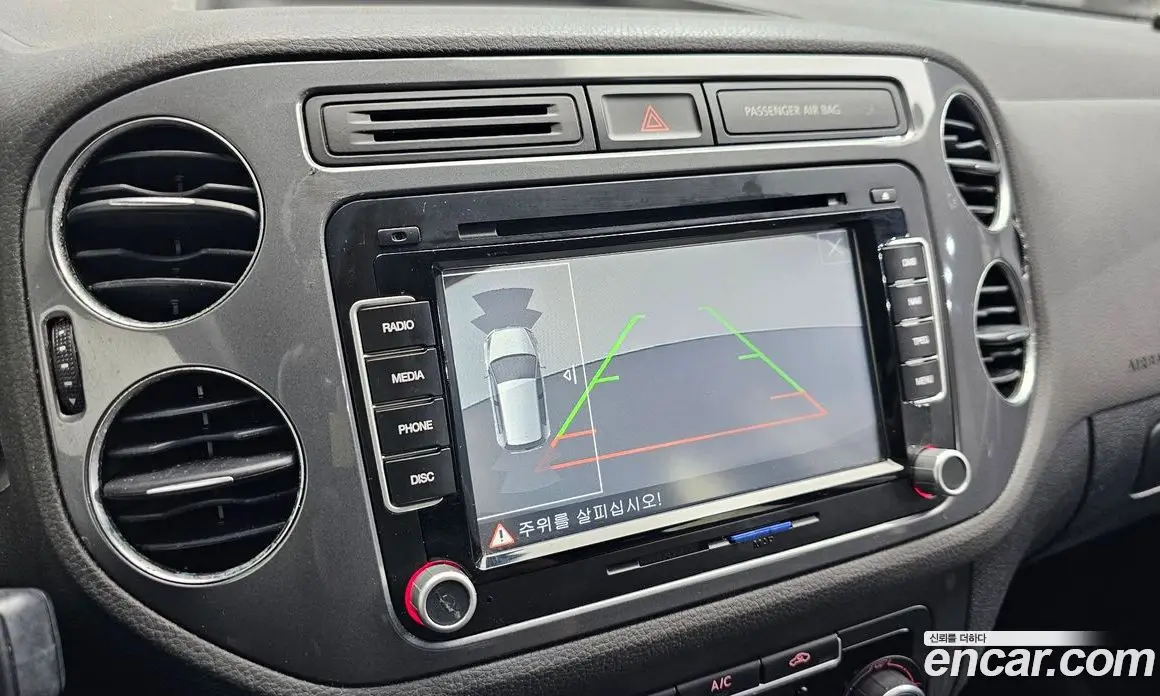 Volkswagen Tiguan 2015 2.0 автомат (гидро), фото 15