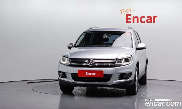 Volkswagen Tiguan 2015 2.0 автомат (гидро), миниатюра 3
