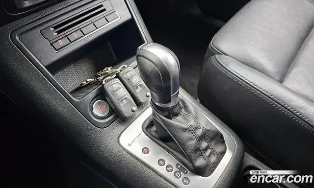 Volkswagen Tiguan 2015 2.0 автомат (гидро), миниатюра 9