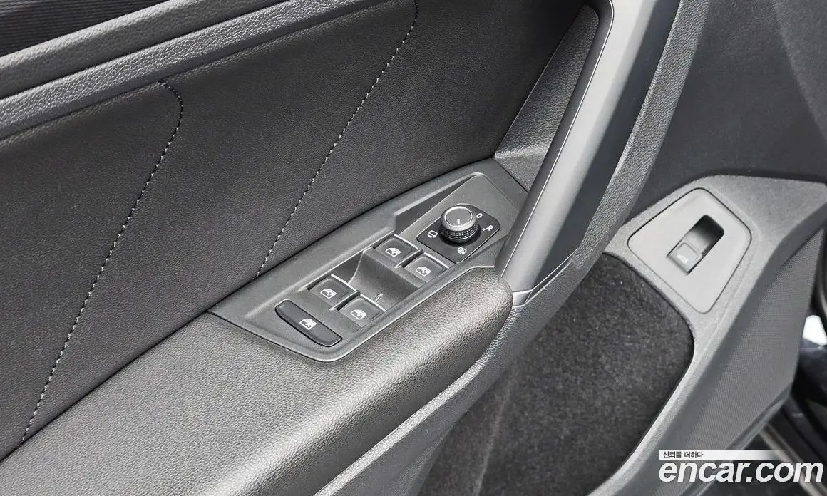 Volkswagen Tiguan 2018 2.0 автомат (гидро), фото 18