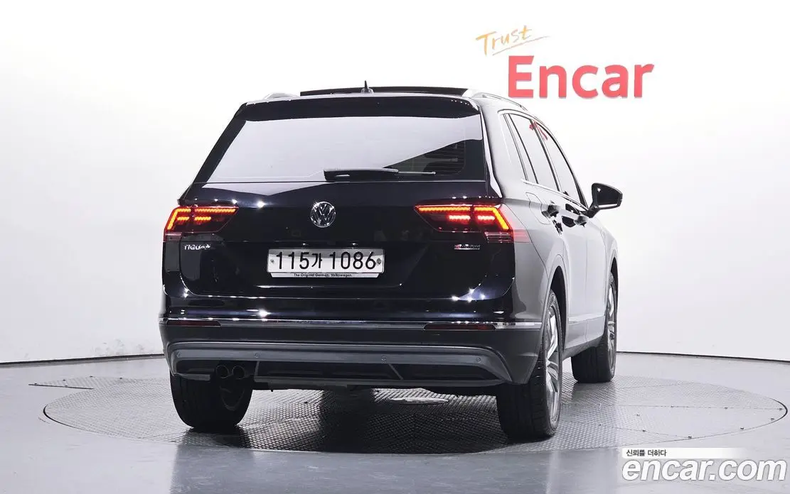 Volkswagen Tiguan 2018 2.0 автомат (гидро), фото 4