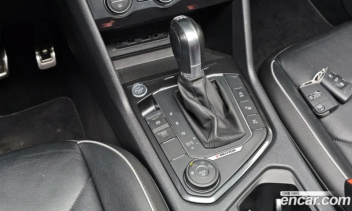 Volkswagen Tiguan 2018 2.0 автомат (гидро), фото 9