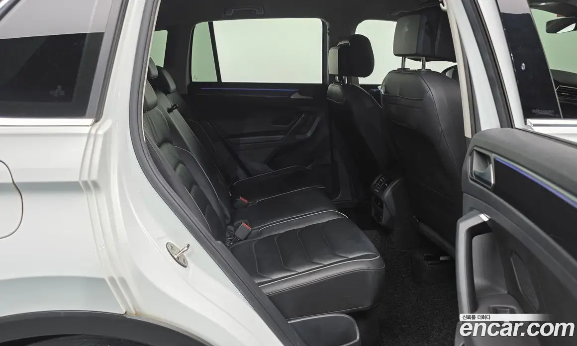 Volkswagen Tiguan 2021 2.0 автомат (гидро), фото 11