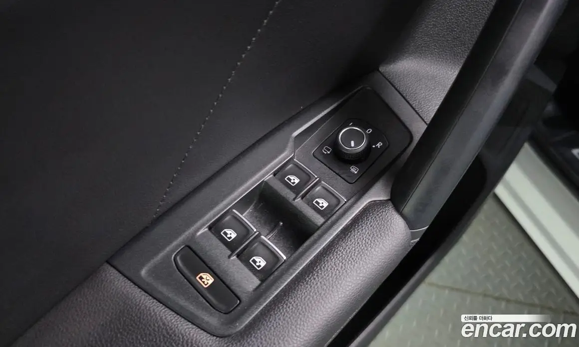 Volkswagen Tiguan 2021 2.0 автомат (гидро), фото 17