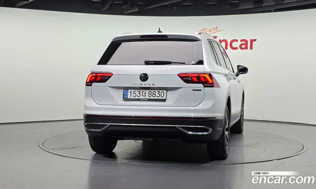 Volkswagen Tiguan 2021 2.0 автомат (гидро), миниатюра 4