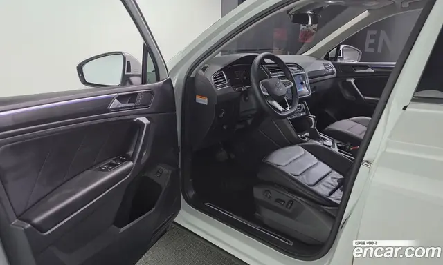 Volkswagen Tiguan 2021 2.0 автомат (гидро), миниатюра 10