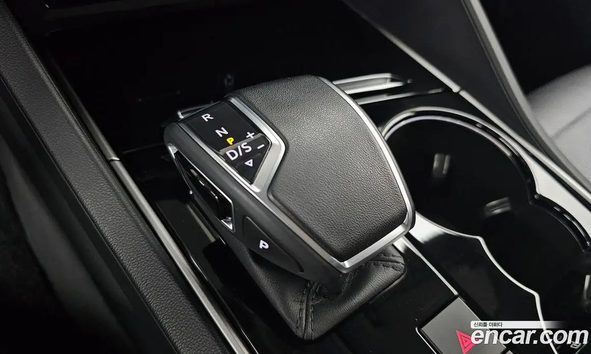Volkswagen Touareg 2023 3.0 автомат (гидро), фото 12