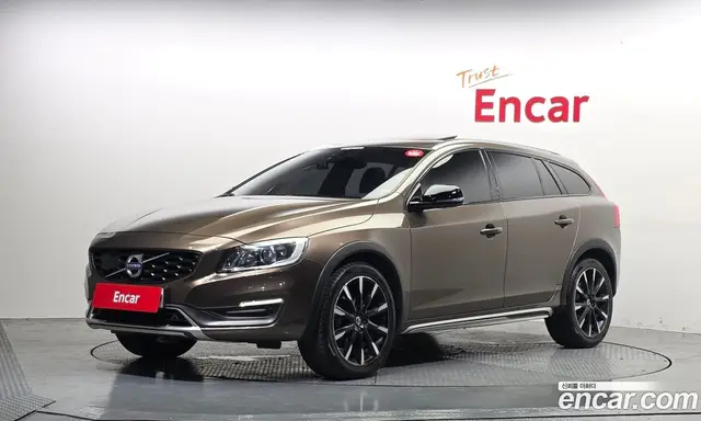 Volvo V60, 2015, 123 905 км