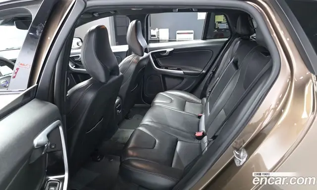 Volvo V60 2015 2.5 автомат (гидро), миниатюра 11
