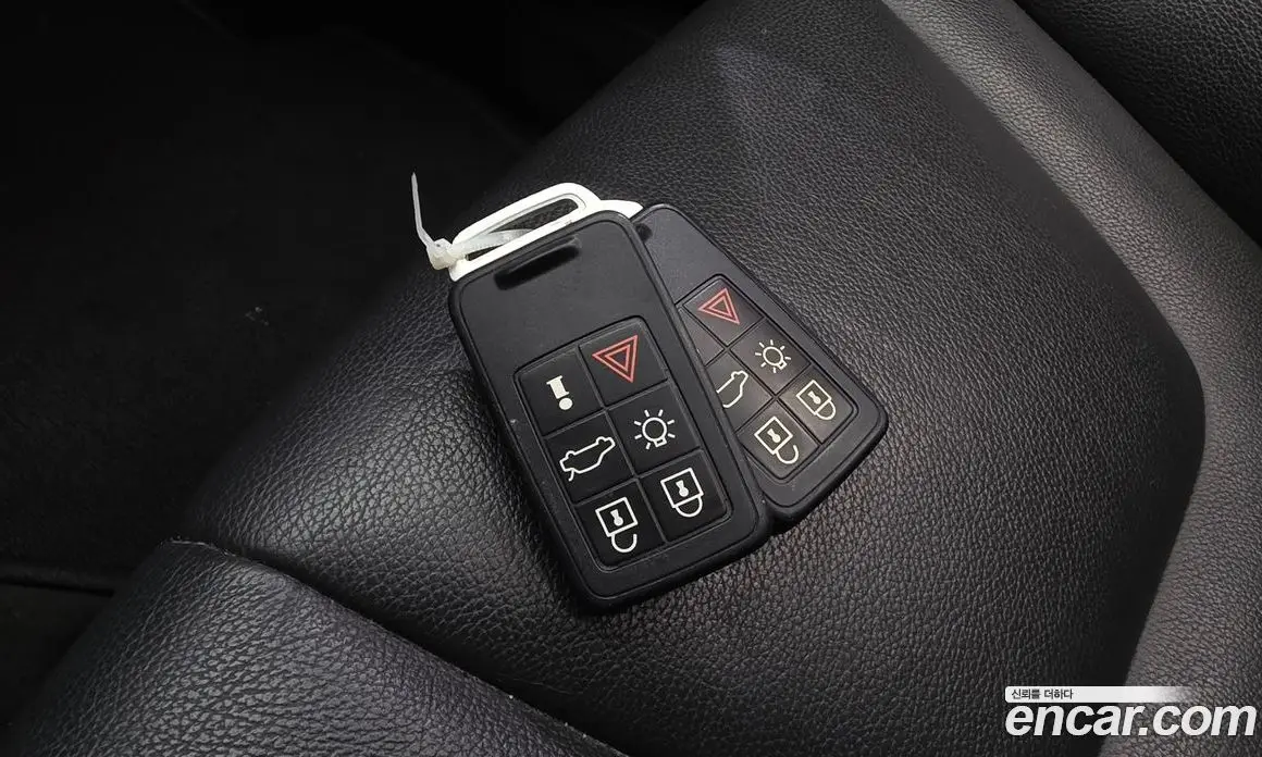 Volvo V60 2015 2.5 автомат (гидро), фото 17