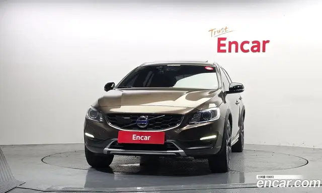 Volvo V60 2015 2.5 автомат (гидро), миниатюра 3