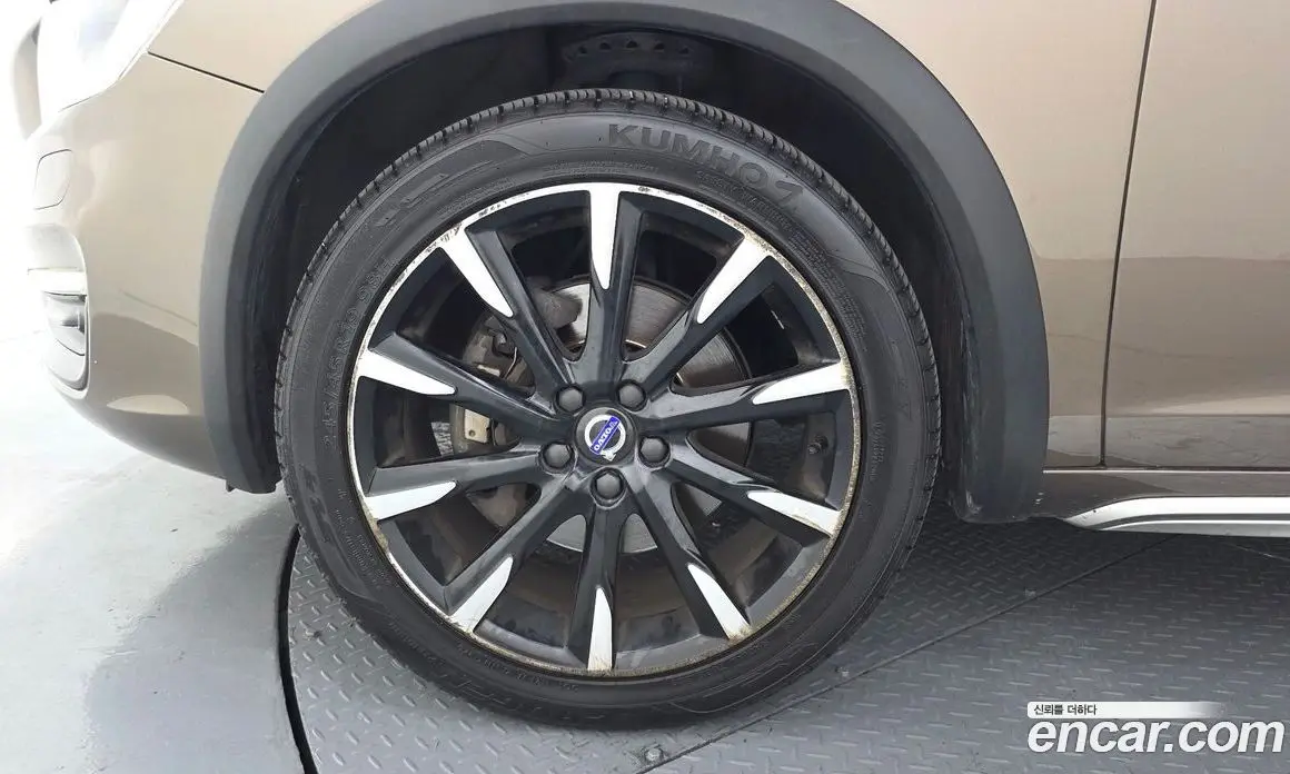 Volvo V60 2015 2.5 автомат (гидро), фото 5