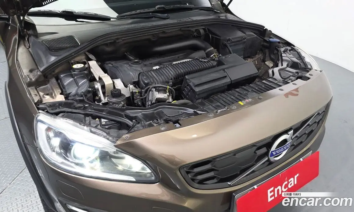 Volvo V60 2015 2.5 автомат (гидро), фото 6
