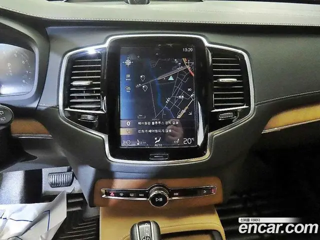 Volvo XC90 2019 2.0 автомат (гидро), миниатюра 11