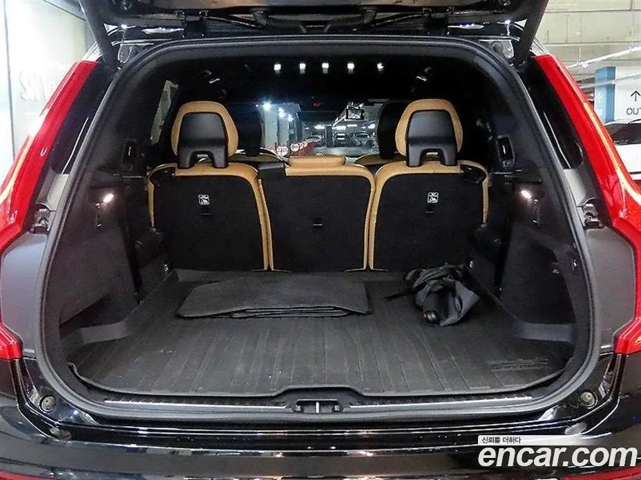Volvo XC90 2019 2.0 автомат (гидро), фото 16