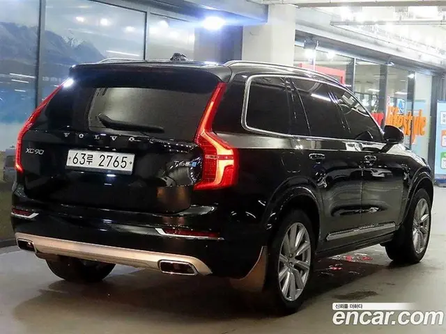 Volvo XC90 2019 2.0 автомат (гидро), миниатюра 4