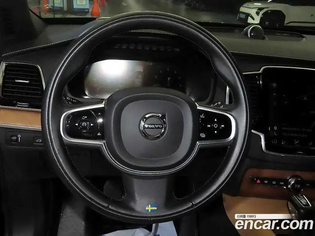 Volvo XC90 2019 2.0 автомат (гидро), миниатюра 8