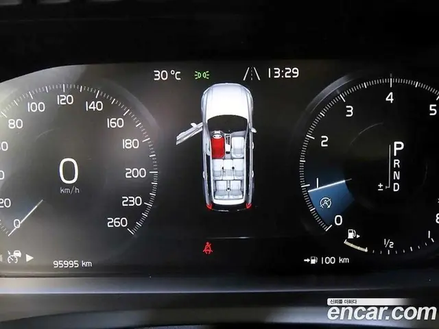 Volvo XC90 2019 2.0 автомат (гидро), миниатюра 9