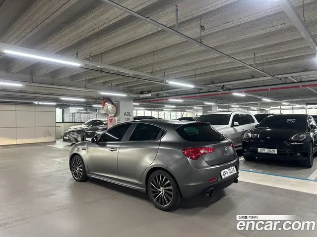 Alfa Romeo Giulietta 2012 1.7 механика, миниатюра 6