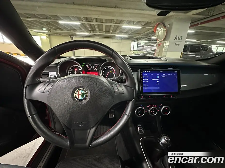 Alfa Romeo Giulietta 2012 1.7 механика, фото 9