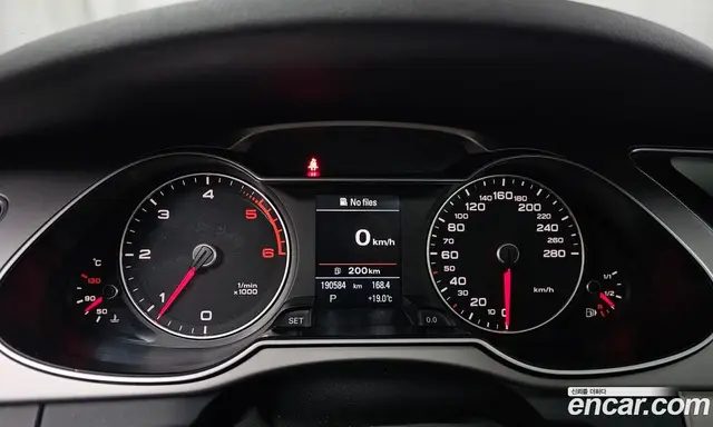 Audi A4 2014 2.0 автомат (гидро), миниатюра 8 Audi A4 2014 2.0 автомат (гидро), миниатюра 8