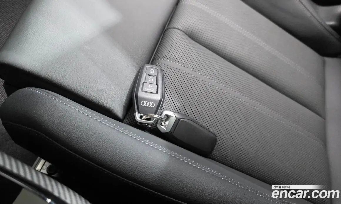 Audi A5 2025 2.0 автомат (гидро), фото 30