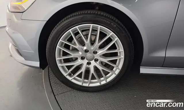 Audi A6 2018 2.0 автомат (гидро), миниатюра 5