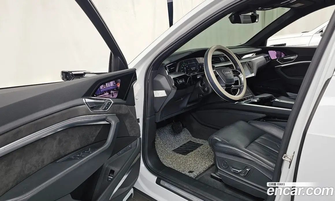 Audi e-tron 2020 0.2 автомат (гидро), фото 13