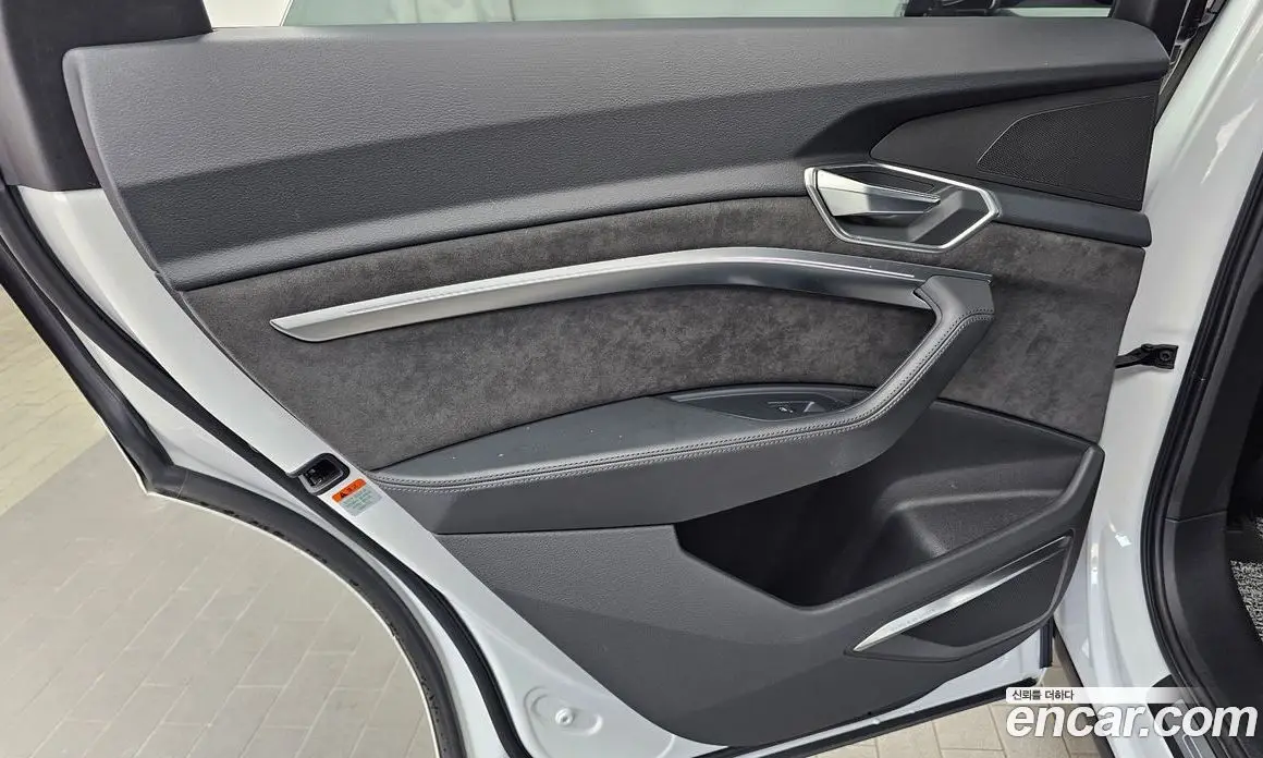 Audi e-tron 2020 0.2 автомат (гидро), фото 15