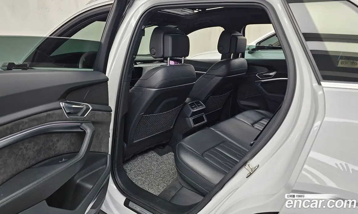 Audi e-tron 2020 0.2 автомат (гидро), фото 16