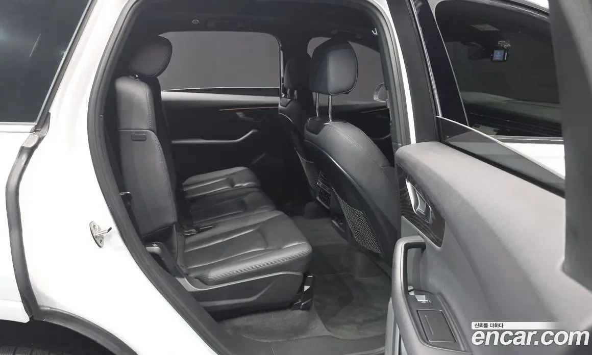 Audi Q7 2021 3.0 автомат (гидро), фото 12
