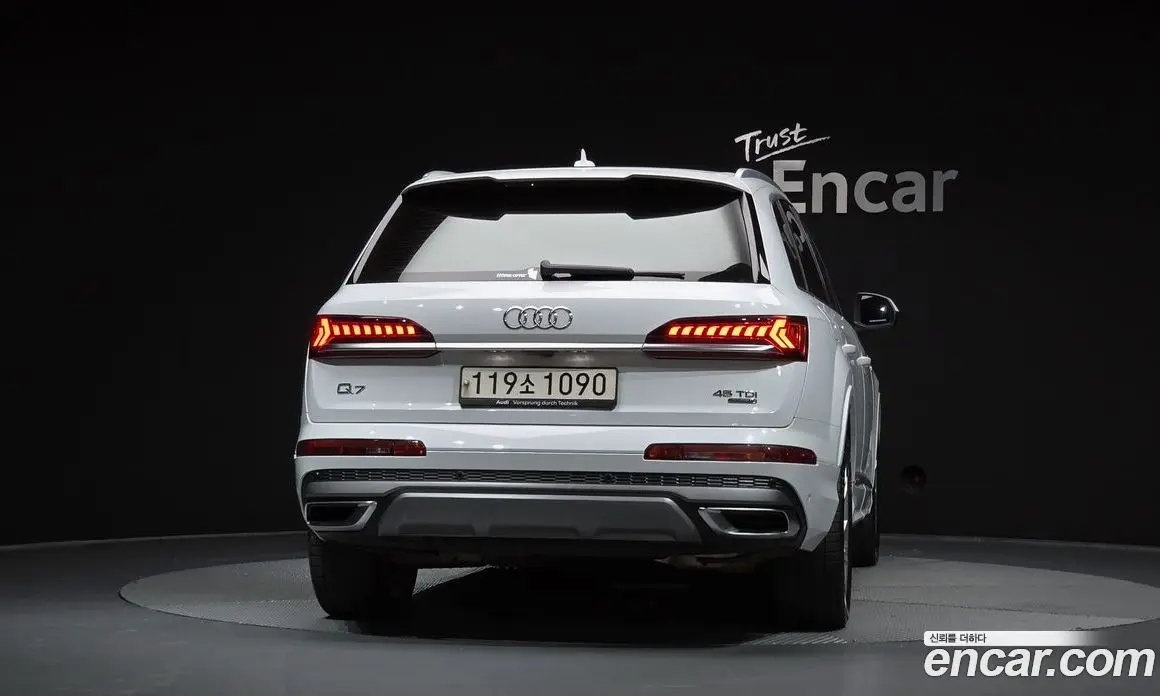 Audi Q7 2021 3.0 автомат (гидро), фото 4