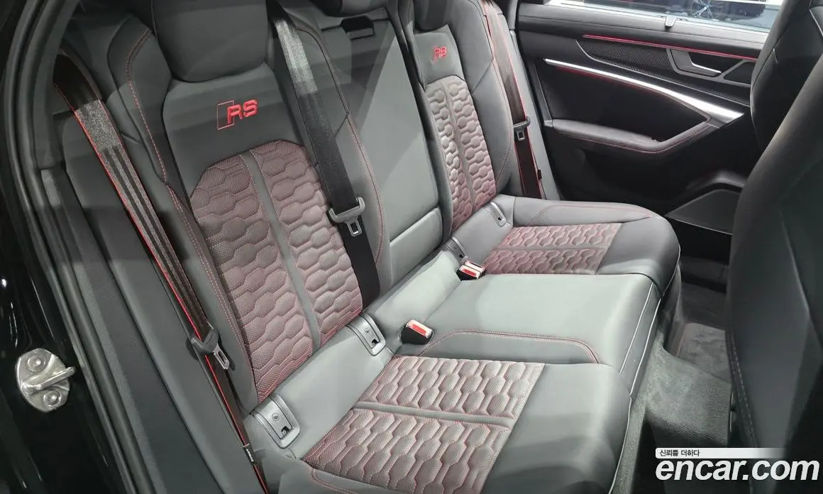 Audi RS6 2025 4.0 автомат (гидро), фото 17