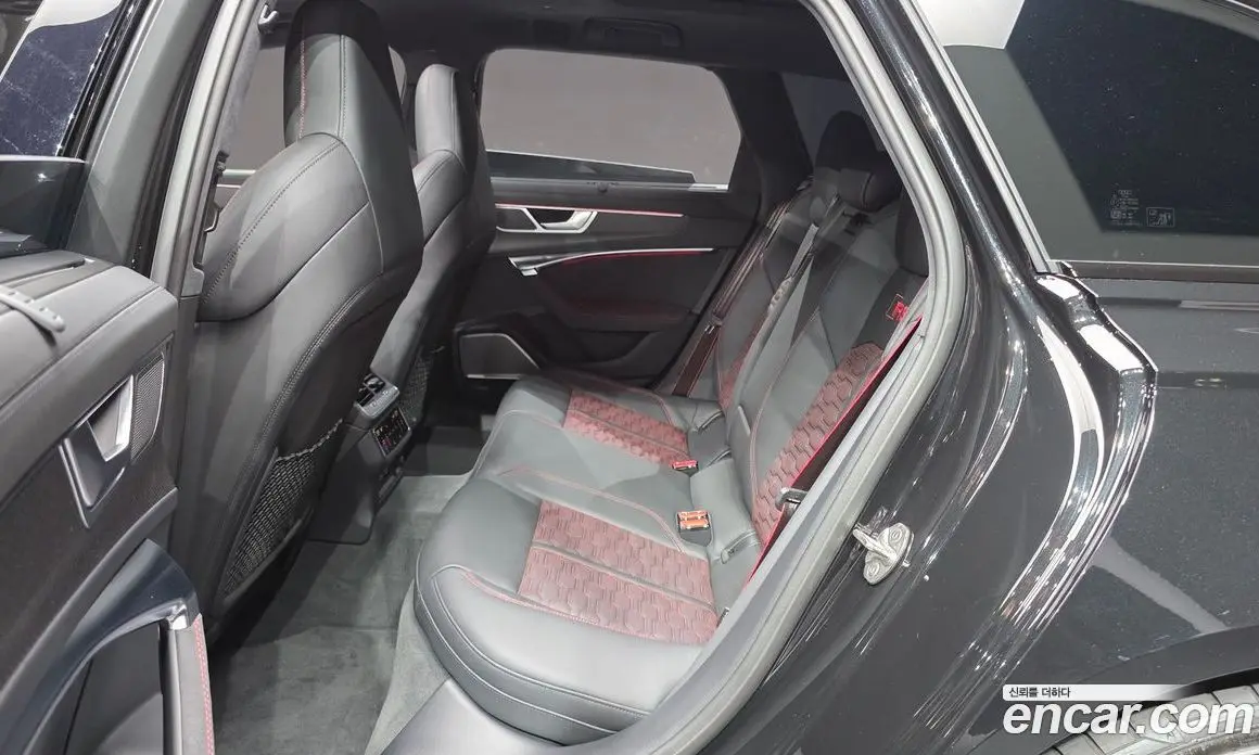 Audi RS6 2025 4.0 автомат (гидро), фото 18
