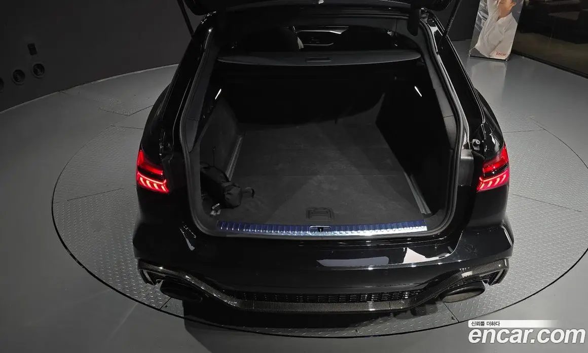 Audi RS6 2025 4.0 автомат (гидро), фото 31