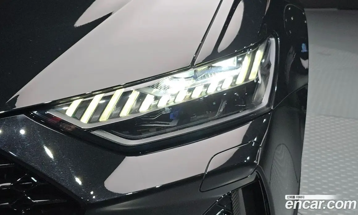 Audi RS6 2025 4.0 автомат (гидро), фото 8